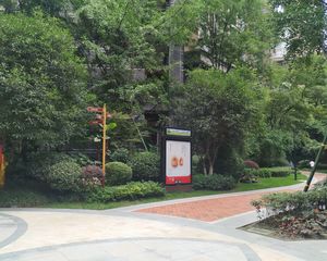 长城半岛城邦三期4室2厅西北