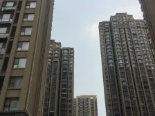 绿地国际花都 2室2厅 南 北