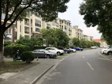 大三房 空调带地暖 带地下产权车位 可拎包入住