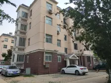 地铁口、临湖联排别墅,停车位免费