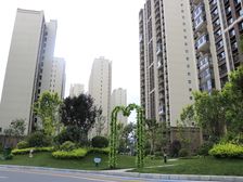 碧桂园四室两卫带车位精装修诚心出售