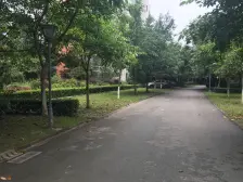 湖岸家园B区,位子安静的大平层,四房,户型方正