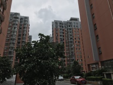 嘉鸿花园七室三厅,装修花了180万,价格看中可谈