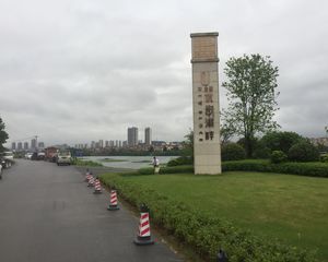 一线湖景房,毛坯房,次新小区,环境好