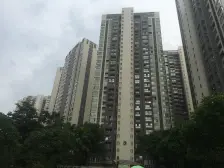 房子满五不唯一,房子朝向好,居住舒服