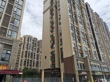 邦泰华府公馆 3室1厅 东 东南