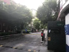 花园位置!空间巨大!业主诚心出售!看房方便!三房