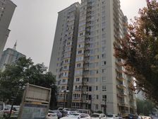 22号线1号线附近东卫城小区,停车方便