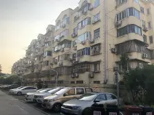 带院子 双天井约30平 满五V.1小区好位置 诚心出售