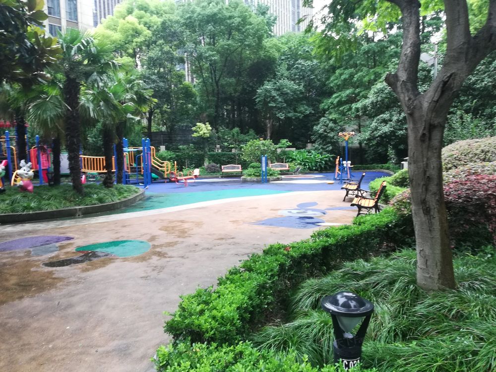 小区相关图