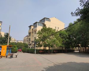 荟康苑南北通透格局两居满五唯一视野宽阔,采光充足
