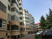 皇冠花园中区 4室2厅 南 北