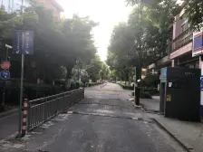 一梯两户,小区中心位置,交通便利,居家装修