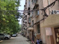 管庄·建东苑黄金楼层两居室,不临街,看房方便;