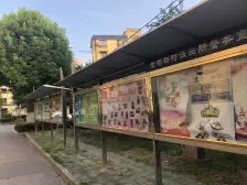 一梯两户,小区中心位置,交通便利,居家装修