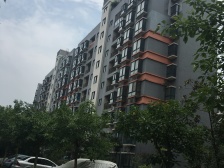 湖岸家园B区 4室1厅 南