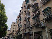 一梯四户,小户型,底楼房,精装修,带花园