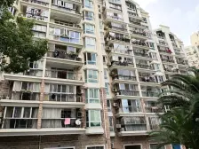 瑞虹商圈,稀缺5房复试,带露台,门口和平公园,自住仅此一套