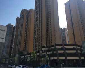 隆基泰和铂悦山1室1厅南