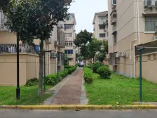 业主诚意出售,低楼层大两房,美丽家园,看房方便