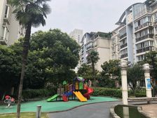 宝山宝龙广场,一梯两户,高得房率,南北通,大两房