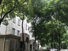 2000年商品房小区,小区干净整洁,诚意出售,看房随时方便