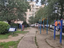 东方新城3室2厅南