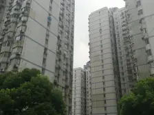 次顶楼花园小区,朝南前排阳光好