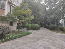 东方新城4室2厅南北