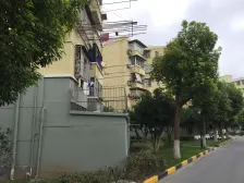 诚意出售,户型通透,板式户型,视野开阔,位置好。