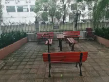 此房满五年,电梯高区,全明带阳台两房,小区环境好