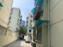 电梯朝南一房,对应高安一小可用,得房lv高,采光视野好