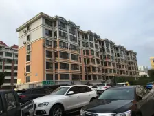 国际海水浴场南蓝天广场,电梯好楼层,三室两卫,精装