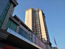 云河大厦新出低总价两室楼层采光好房东诚心卖