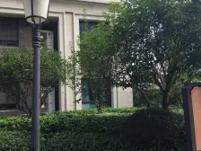 有车位,中轴位置,视野景观好,近地//铁、商//场近.