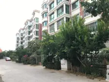 威海高区国际海水浴场蓝天广场里泛海豪庭精装修东边户