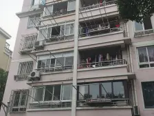 四期罕见一房 中间位置 视野采光好 满五年v1