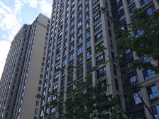 新上4房,位置好,保养好,诚意出售