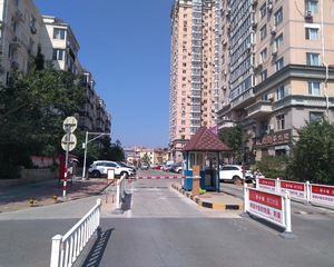 商品房满五唯一,电梯2梯4户,中间楼层视野好无遮挡