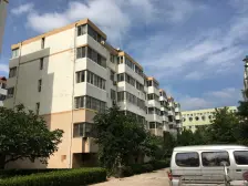 皇冠花园中区 4室2厅 南 北