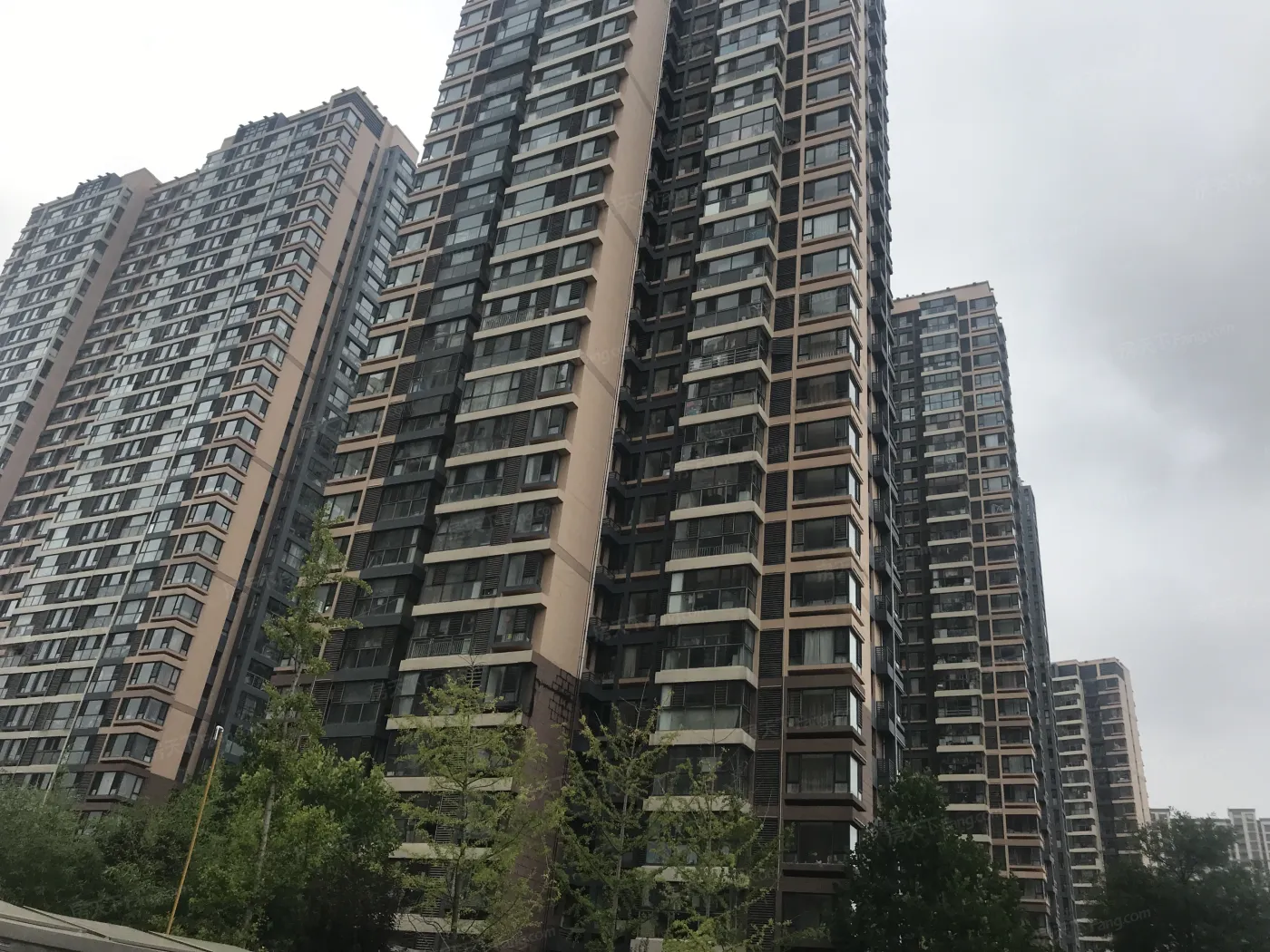 万达中央公馆图片相册,户型图,样板间图,装修效果图,实景图-青岛房