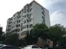 皇冠花园中区 4室1厅 南 北