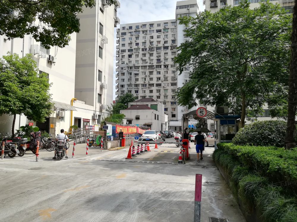 小区相关图