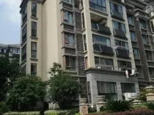 近地铁口,家天下3房,全明户型