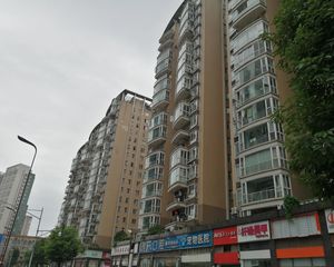 阳光春天3室2厅东北