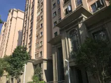 满五年、税费少、独立电梯、南北格局、户型方正