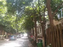 香溢花城一期精装修小二房,临青山湖公园,顶楼复式