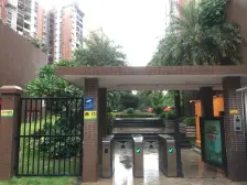 张槎地铁口物业,少有的单边位南向精装三房,