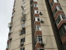 华威西里,大阳台一居室,楼龄新,视野开阔,满五唯一