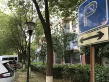 本方是电梯复式,四房,重要空调地暖装修自住保养全新